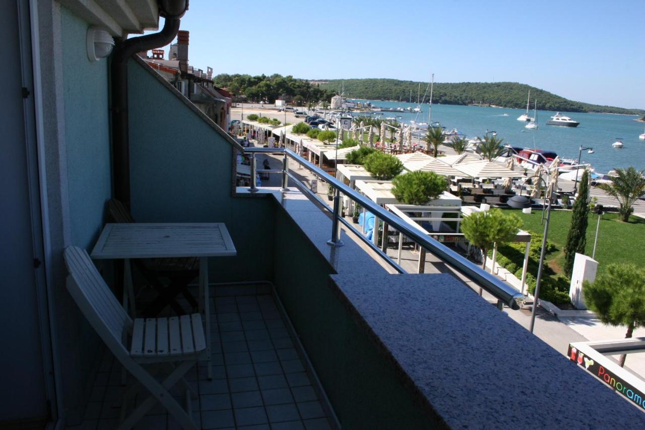 Apartments Riva Medulin Exterior photo