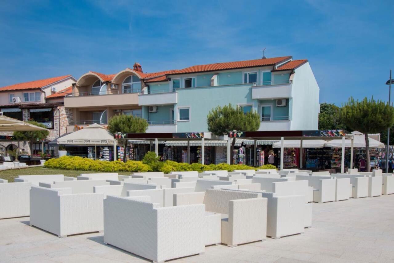 Apartments Riva Medulin Exterior photo