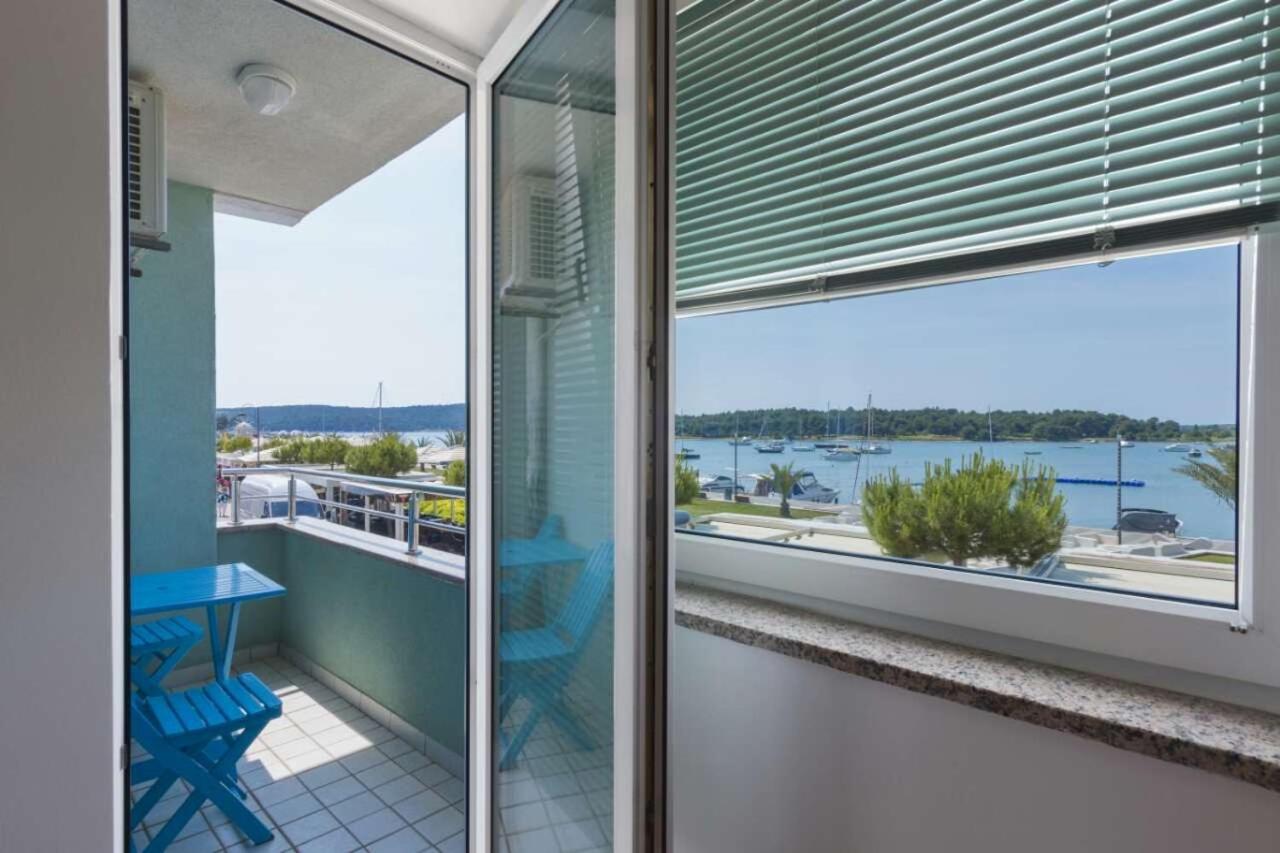 Apartments Riva Medulin Exterior photo
